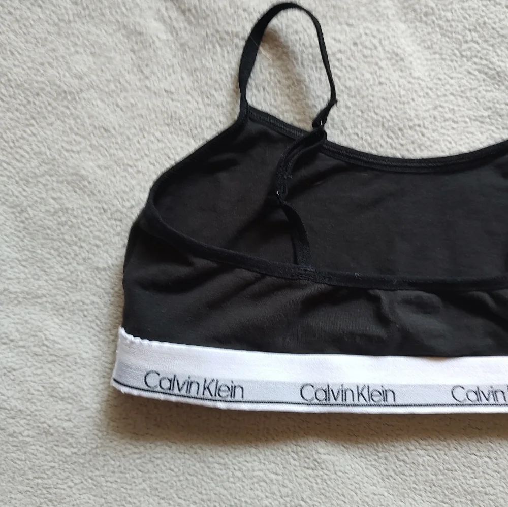 Calvin Klein calvin klein